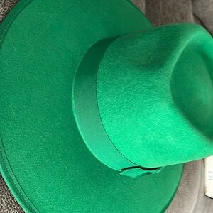 Sassy Jones vintage fedora Taylor wide brim.never used.